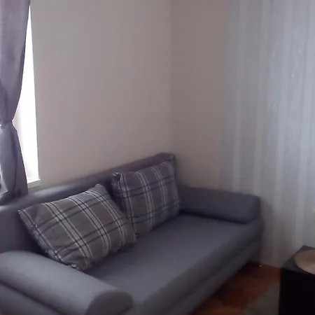 Mit Mehreren Balkonen In Strandnaehe By Interhome *